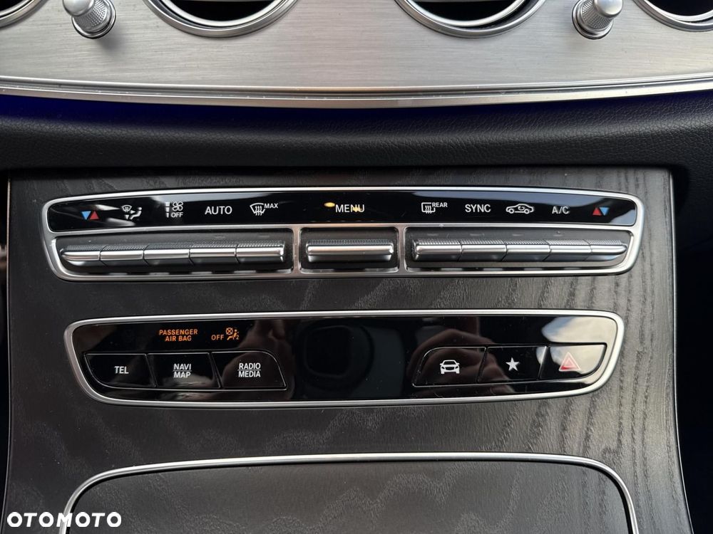 Mercedes-Benz Klasa E - 16