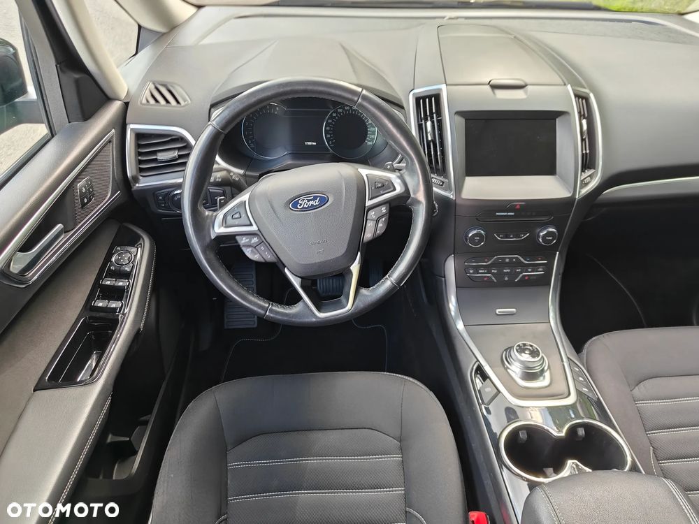 Ford Galaxy - 24