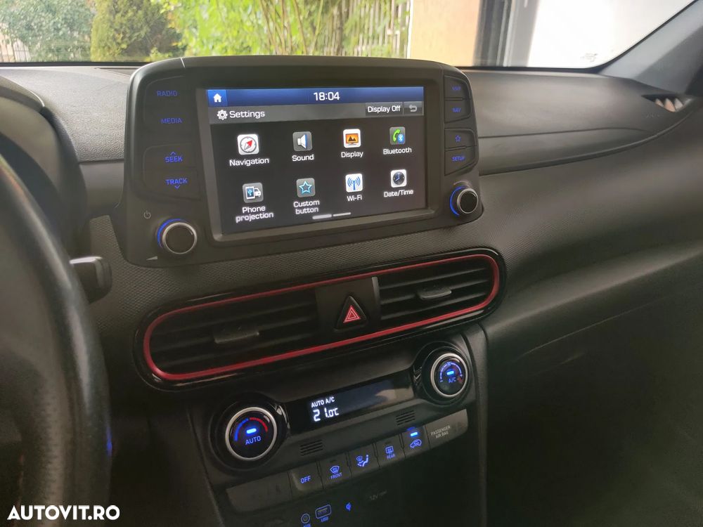 Hyundai KONA - 14
