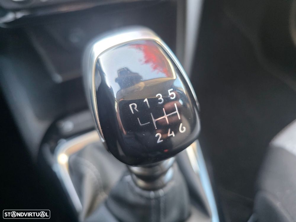 Opel Corsa 1.2 T Edition - 23