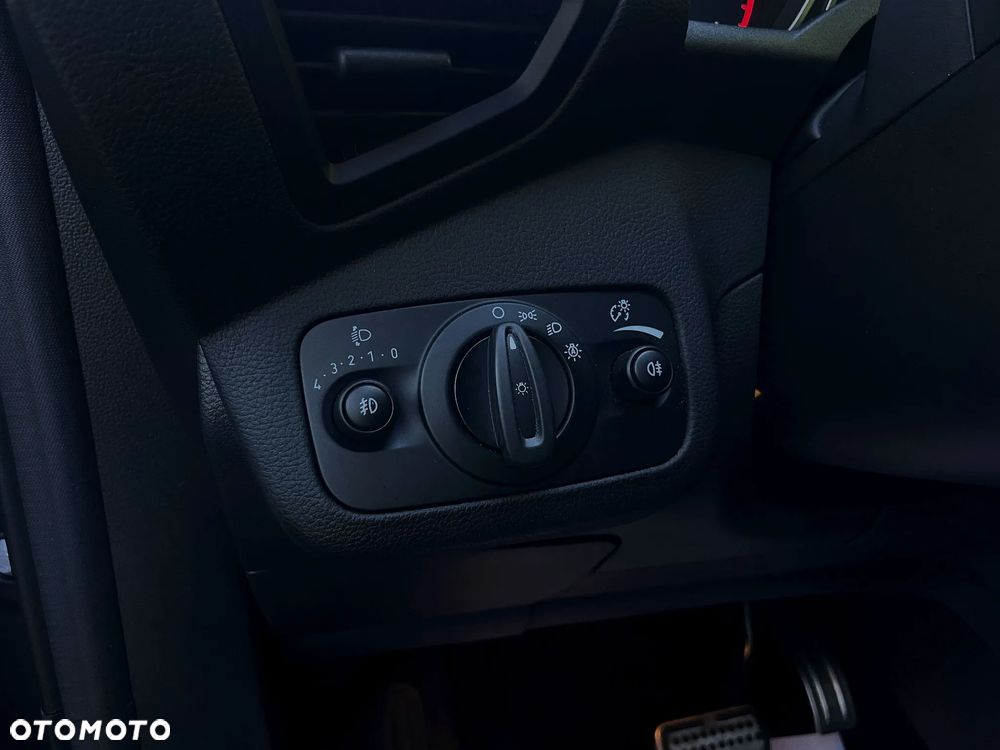 Ford Kuga 2.0 TDCi FWD ST-Line - 35