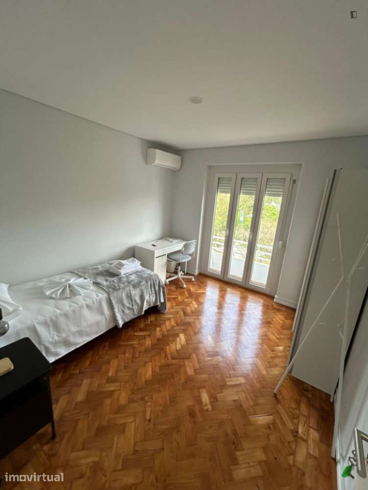 Quarto - localizado em Sete Rios Lisbon - Grande imagem: 2/13