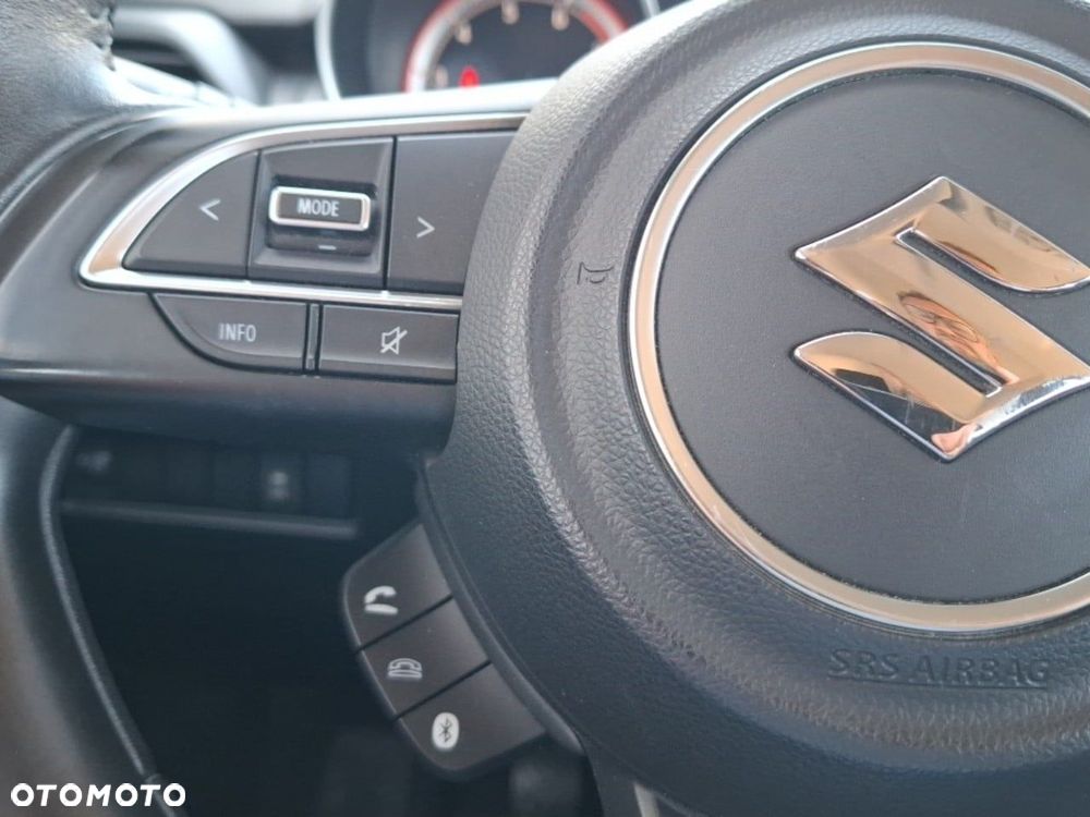 Suzuki Swift 1.2 Premium Plus - 23