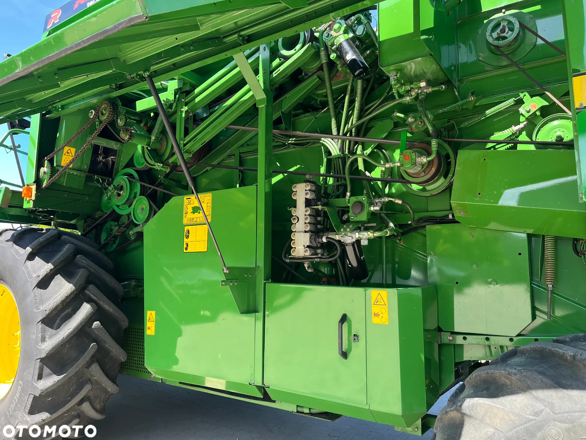 John Deere 2054 - 13