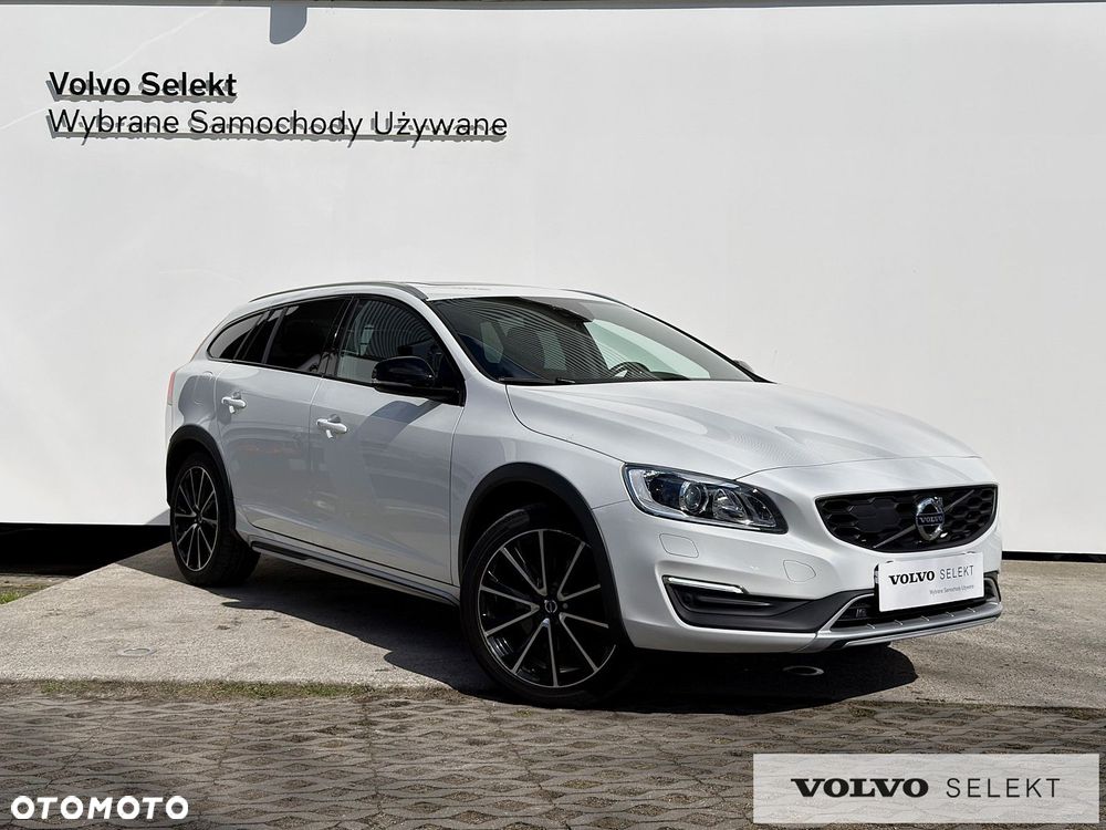 Volvo V60 Cross Country - 5