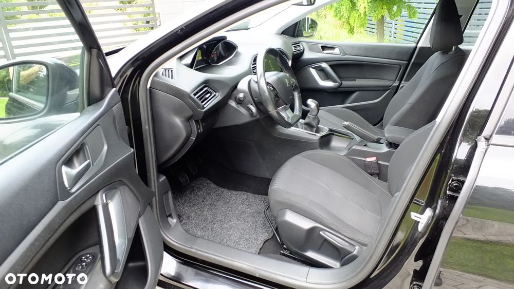 Peugeot 308 1.6 HDi Active - 13