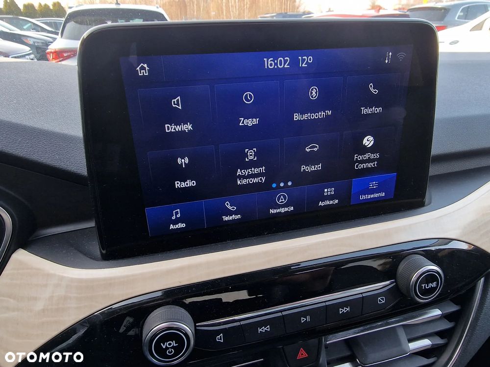 Ford Kuga 2.5 FHEV AWD Titanium X - 27