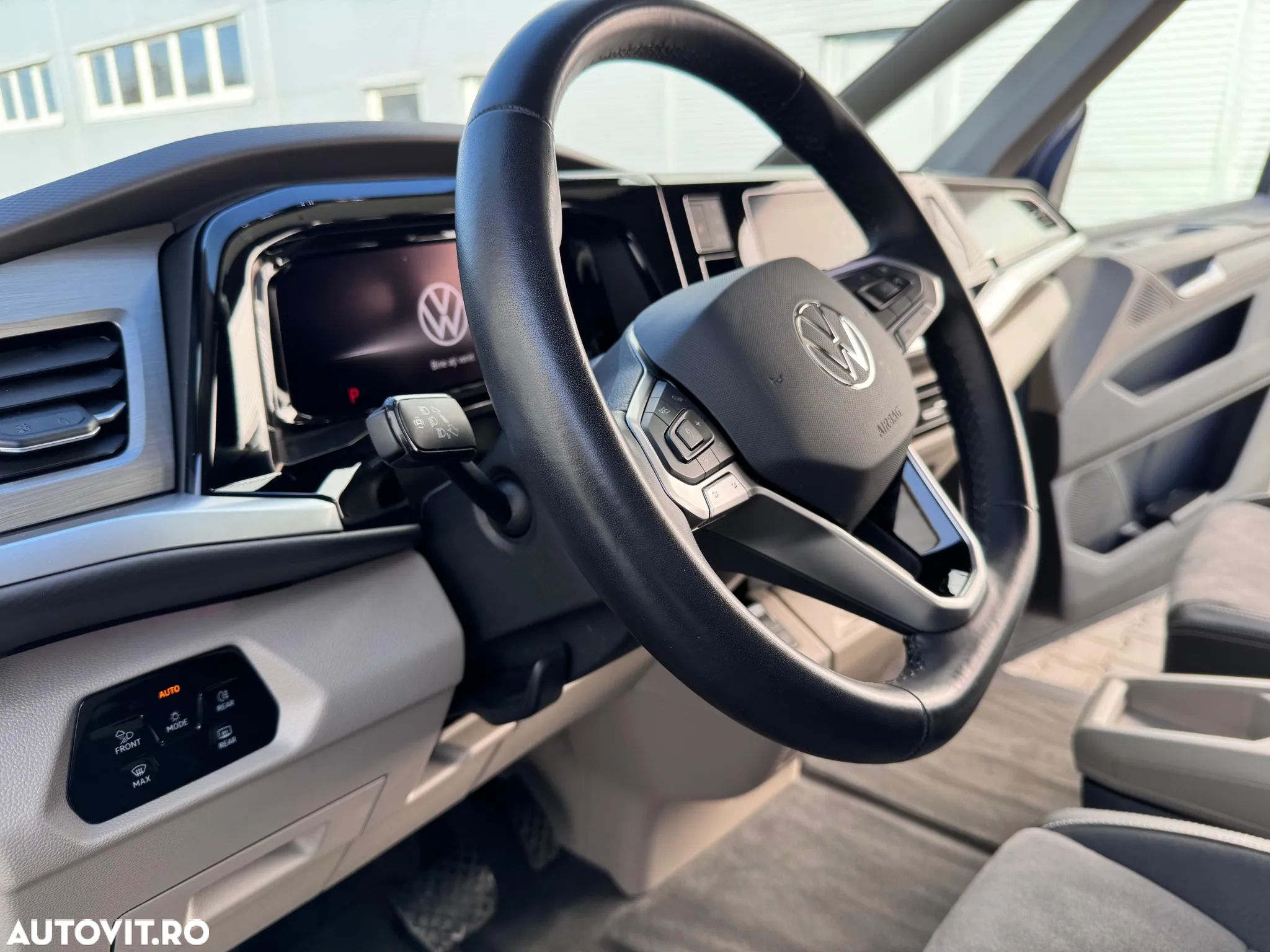 Volkswagen Multivan 2.0 TDI DSG 110KW Life - 8