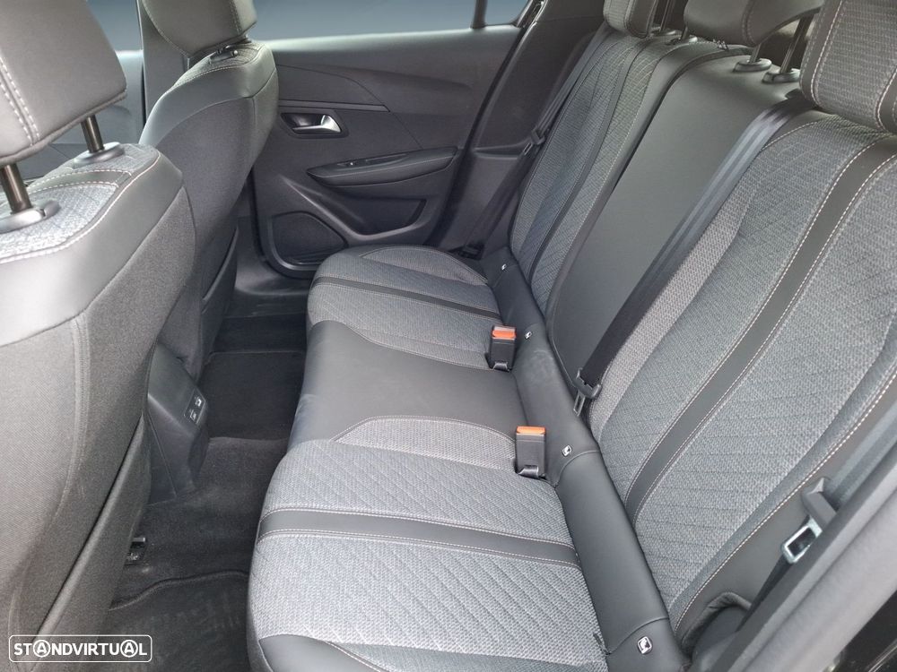 Peugeot 208 1.2 Hybrid Allure e-DCS6 - 14