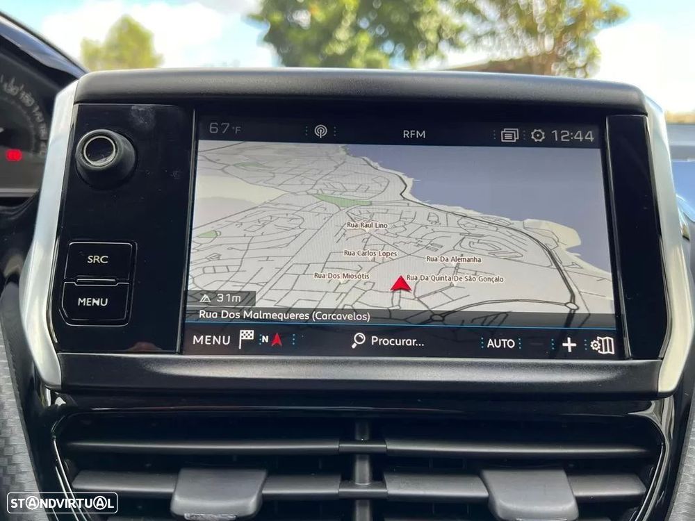 Peugeot 208 1.2 PureTech Signature - 38