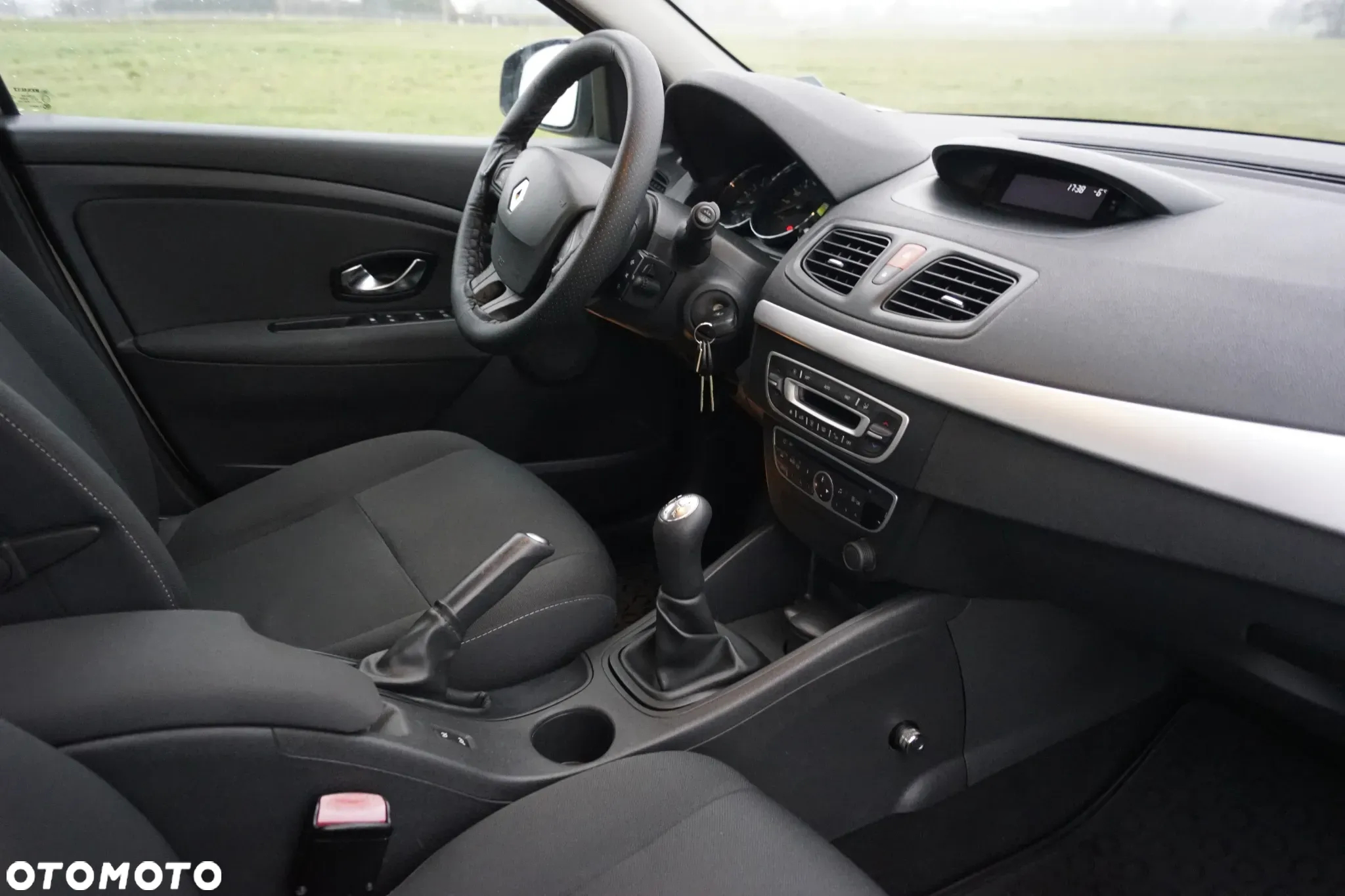 Renault Fluence 1.6 16V Expression Euro5 - 23