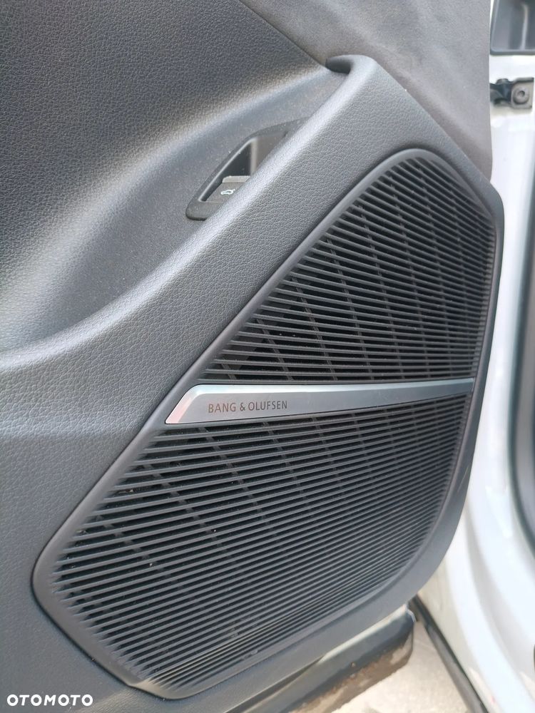 Audi SQ8 TFSI quattro tiptronic - 13