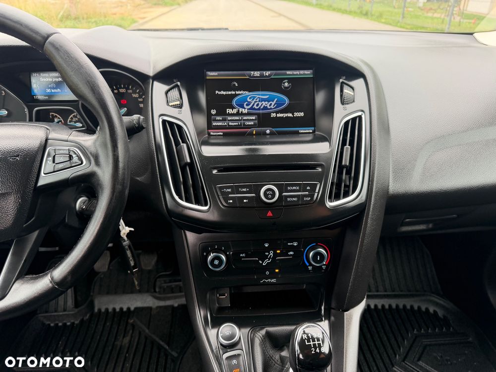 Ford Focus - 19
