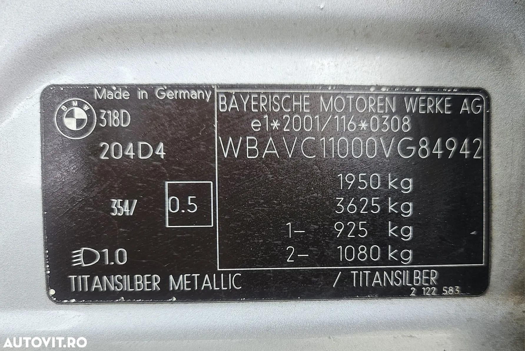 BMW Seria 3 318d - 23