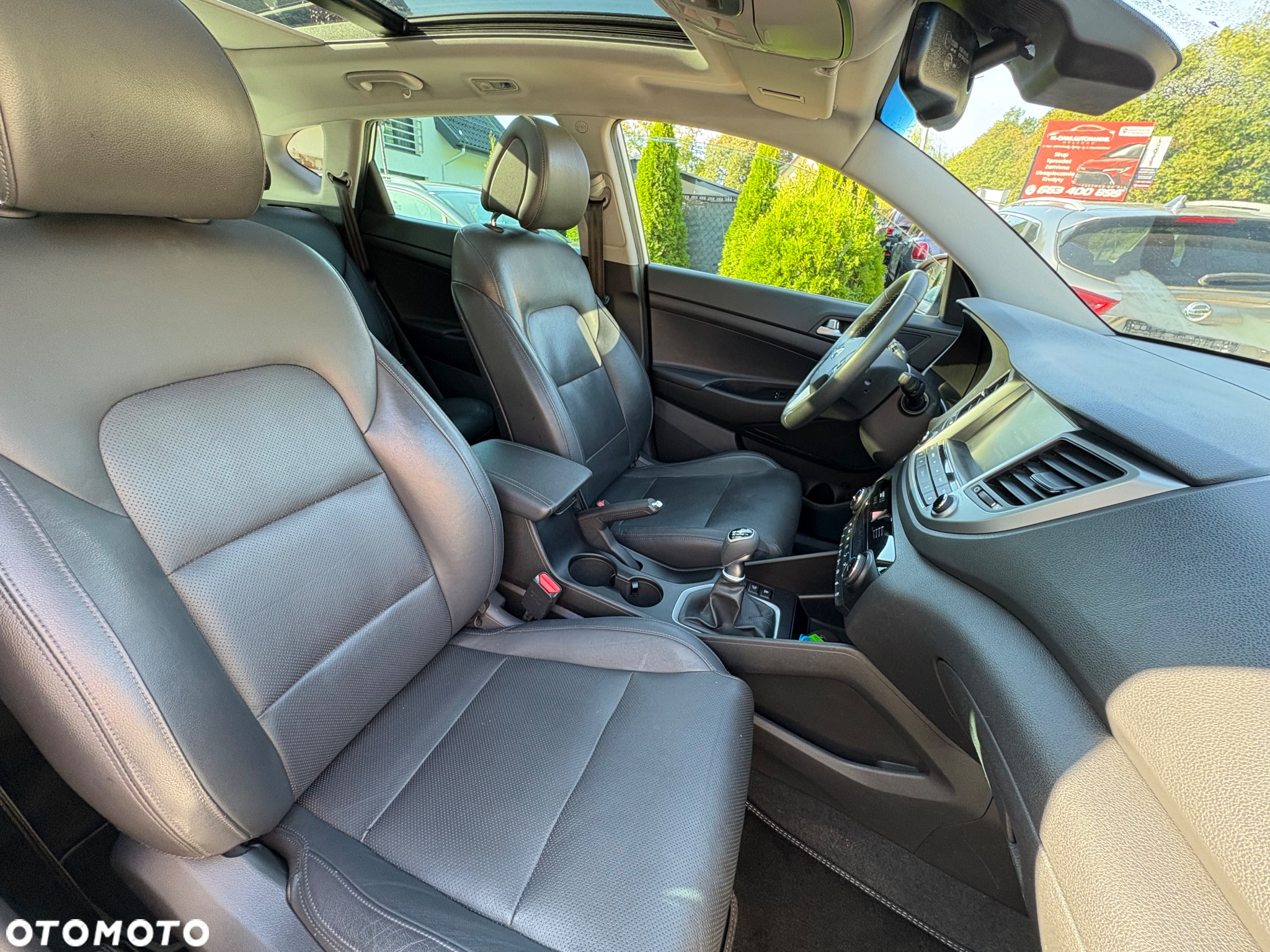 Hyundai Tucson 2.0 CRDi 2WD Style - 28