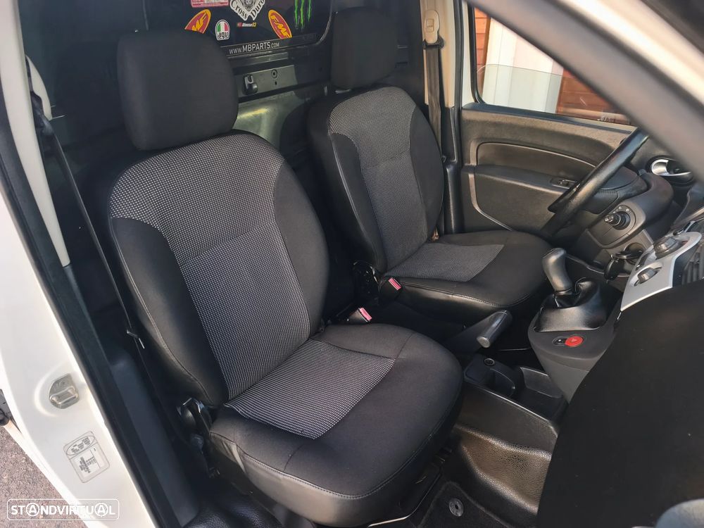 Renault Kangoo Maxi 1.5 DCI L2H1 - 18