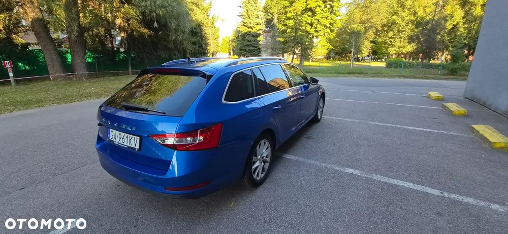 Skoda Superb 1.5 TSI Ambition DSG - 19