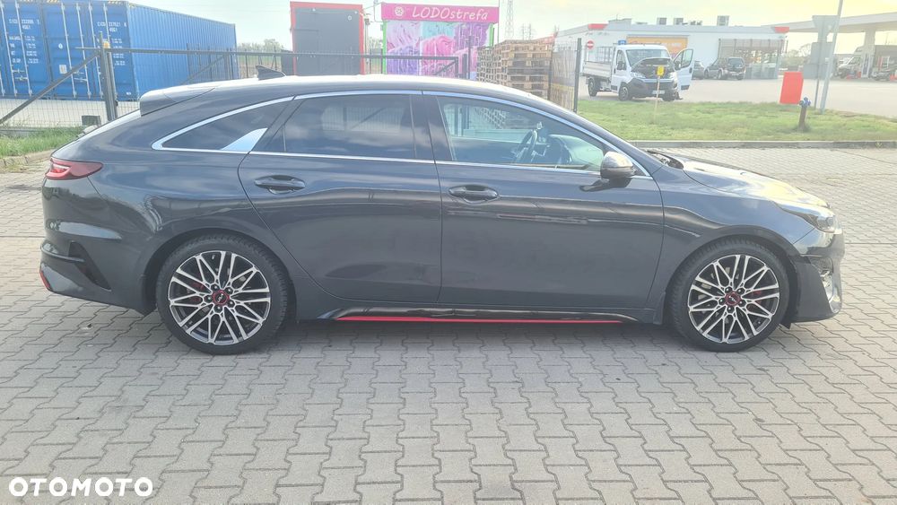 Kia ProCeed - 9