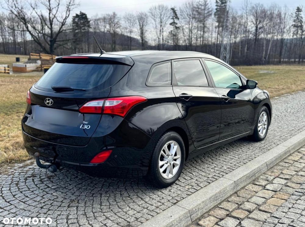 Hyundai i30 i30cw 1.4 CRDi Advantage - 3