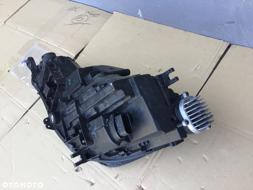 Lampa przednia prawa Audi A4 B9 Full Led Matrix - 8