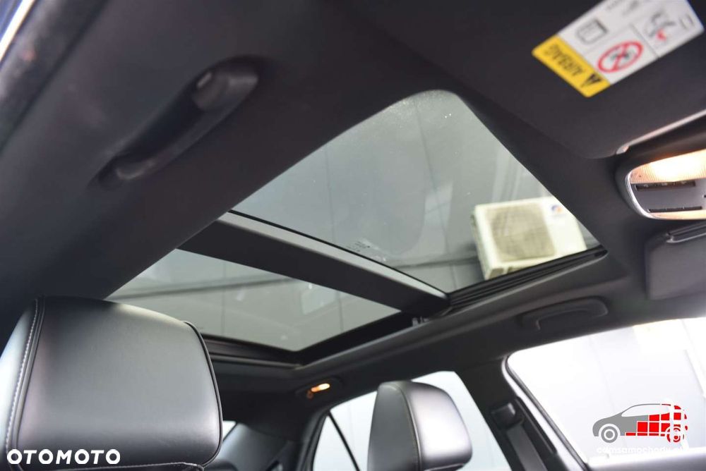 Lancia Thema 3.6 Executive AWD - 32