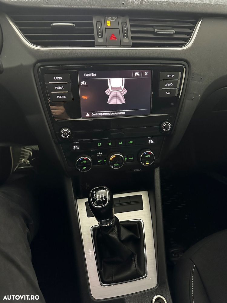 Skoda Octavia 2.0 TDI Style - 9