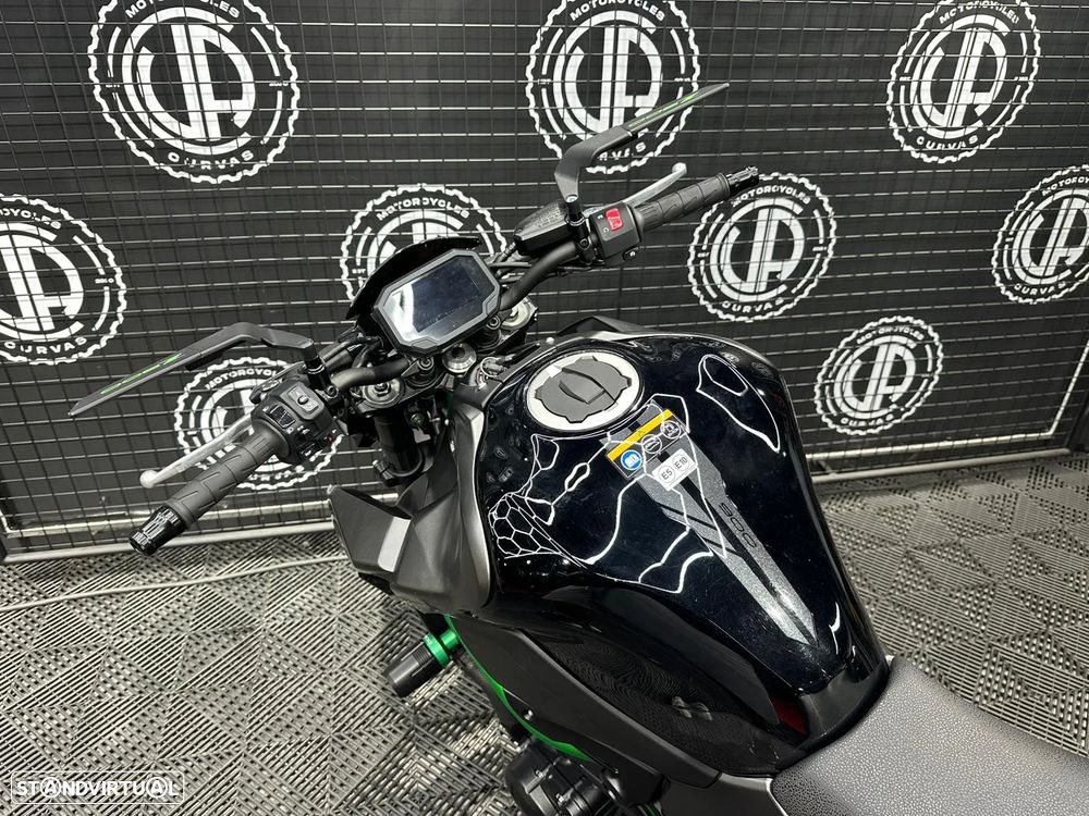 Kawasaki Z 900 - 7