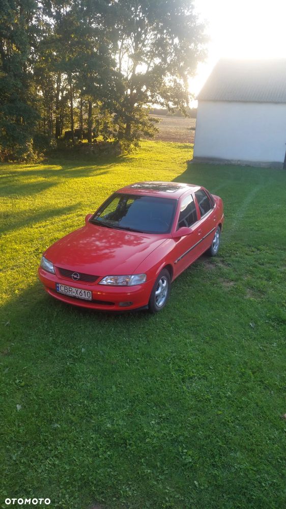 Opel Vectra 1.6 CD - 1