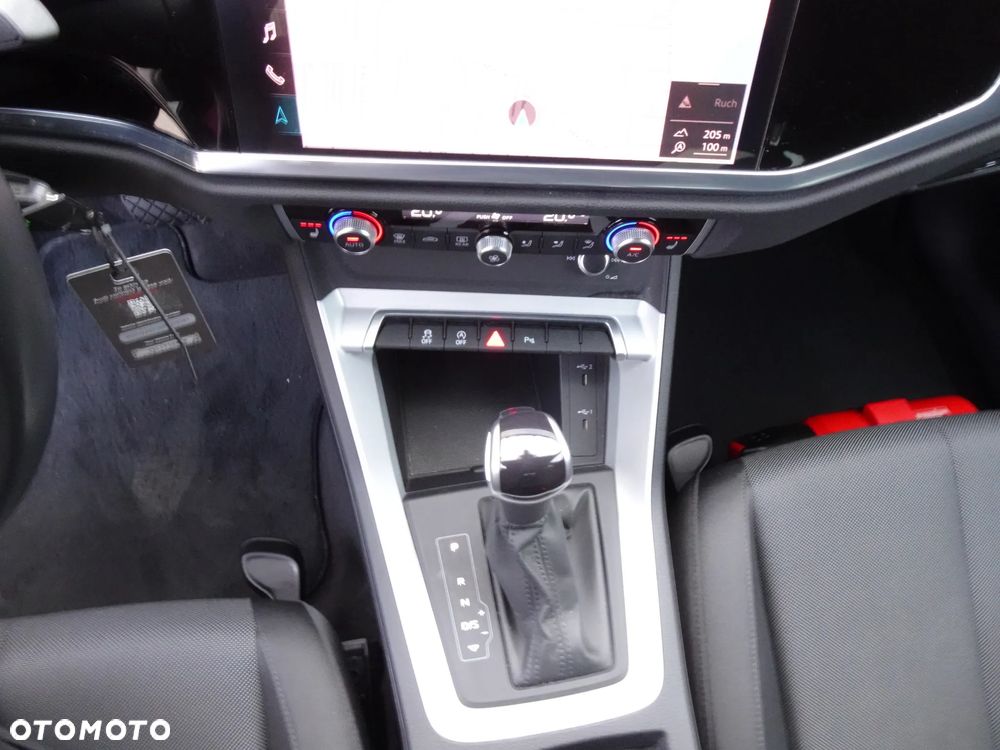 Audi Q3 35 TFSI mHEV Advanced S tronic - 36