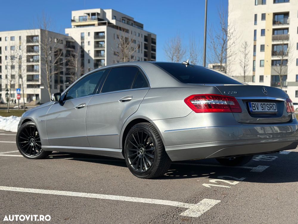 Mercedes-Benz E 220 CDI DPF BlueEFFICIENCY Automatik Avantgarde - 14