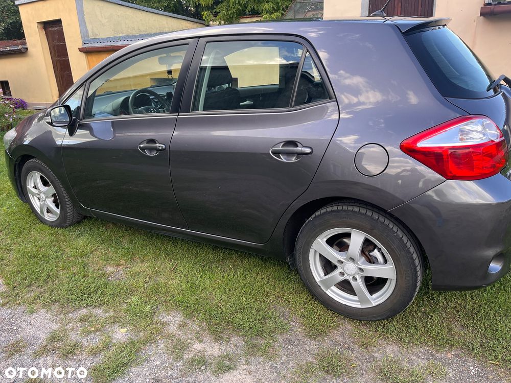 Toyota Auris 1.4 D-4D - 4