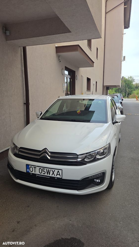 Citroën C-Elysée 1.2 PureTech BVM Shine - 2