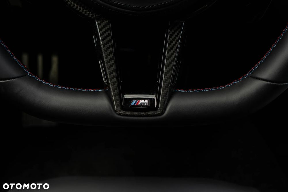 BMW M3 Competition M xDrive - 32