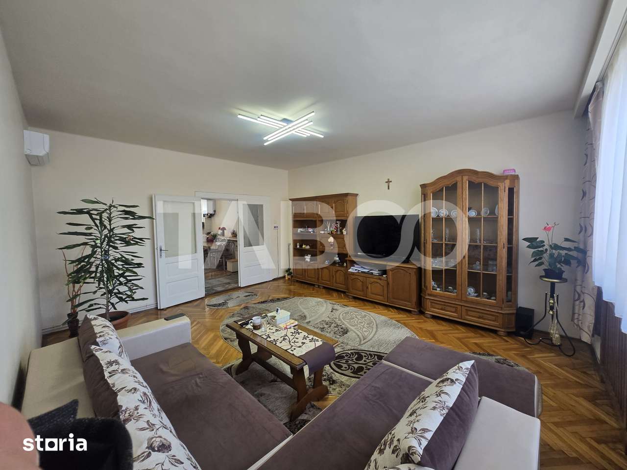 Apartament 5 camere de vanzare 182mp decomandat zona Piata Cluj Sibiu — fotografia 1