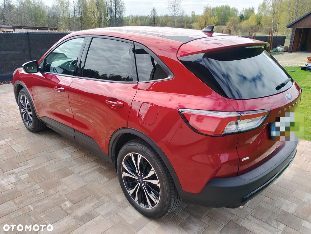 Ford Kuga - 3