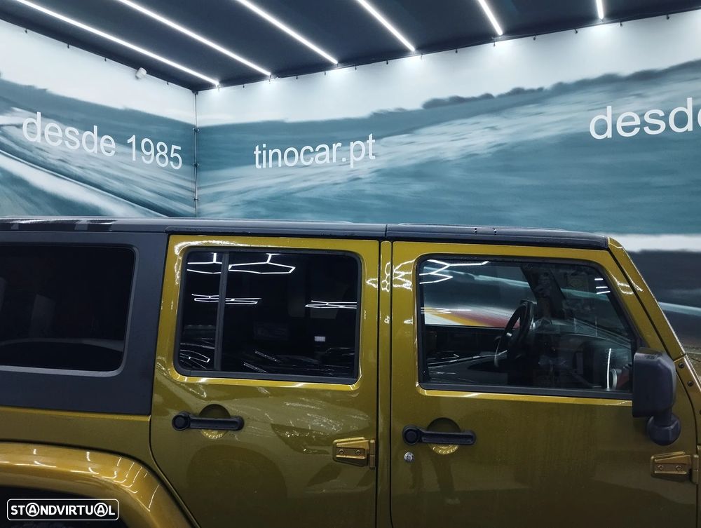 Jeep Wrangler Unlimited 2.8 CRD ATX Sahara - 11