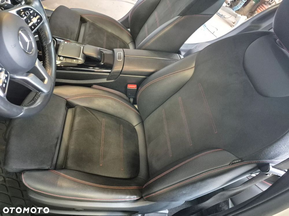 Mercedes-Benz Klasa A 220 4-Matic AMG Line 7G-DCT - 18