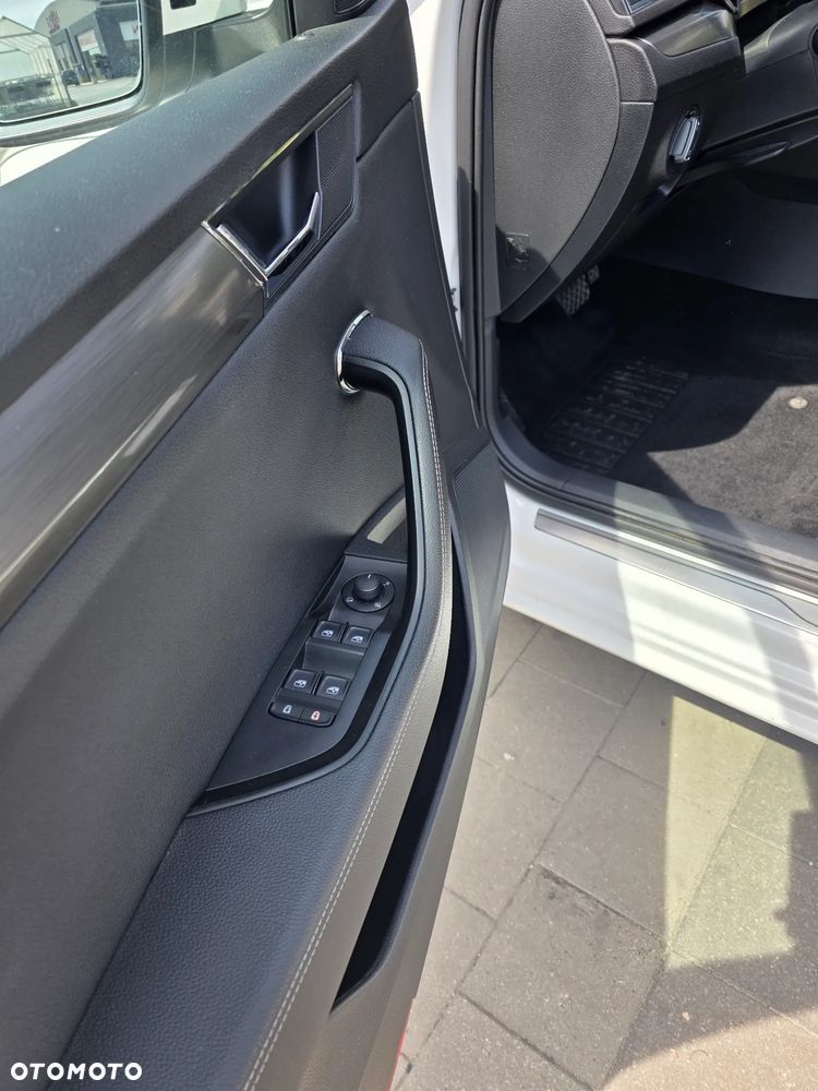 Skoda Superb 2.0 TDI SCR Style DSG - 11