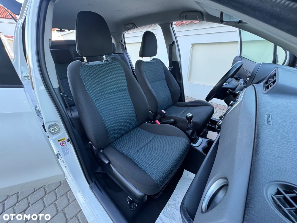 Toyota Yaris - 31