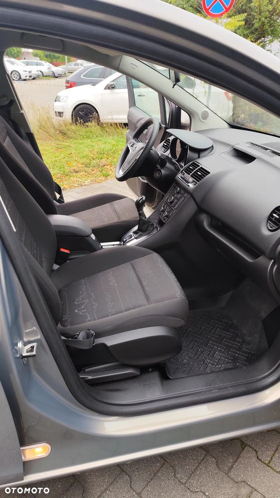 Opel Meriva - 10