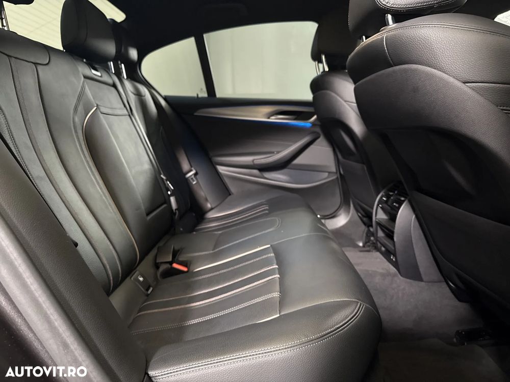 BMW Seria 5 530e xDrive Aut. Luxury Line - 13