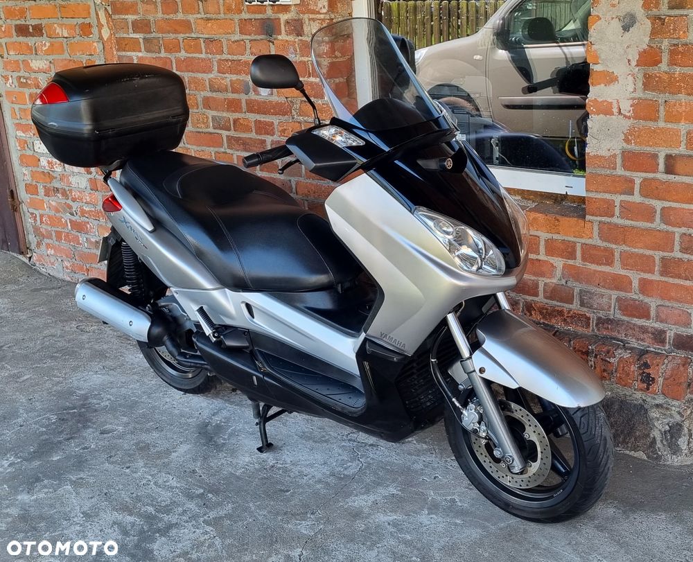Yamaha X-max - 1