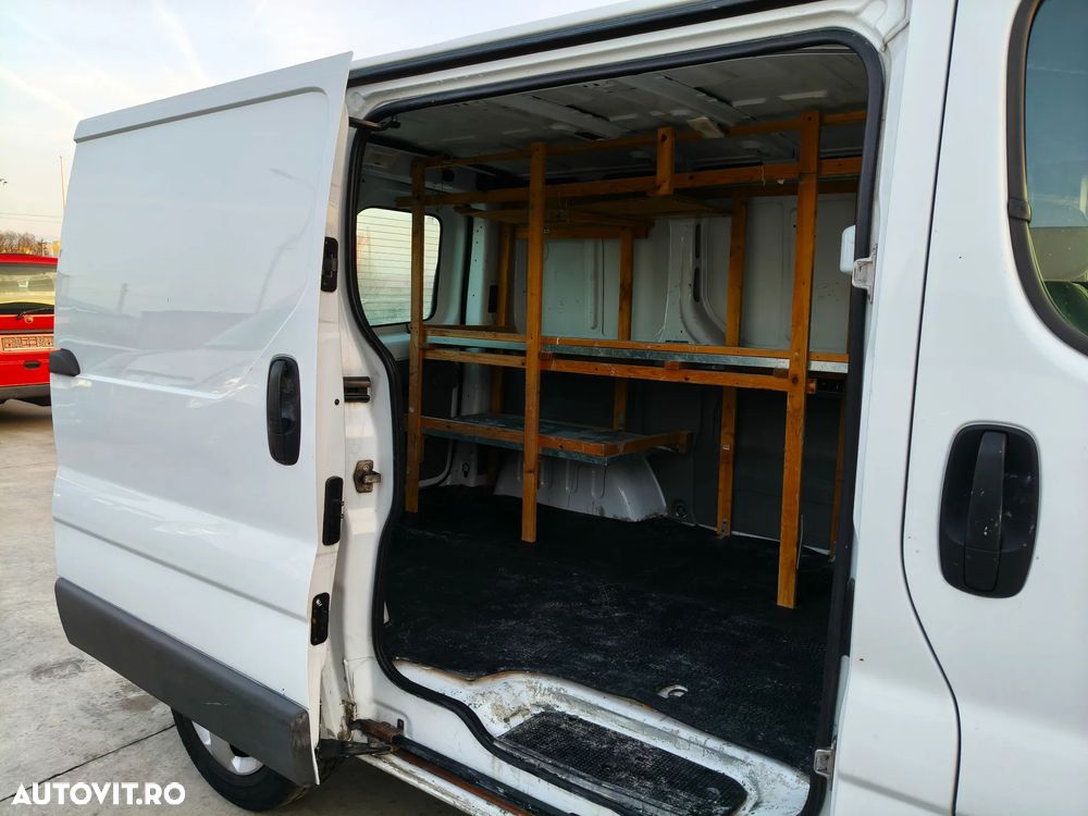 Opel Vivaro L1H1 DPF - 13