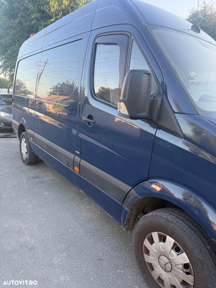 Mercedes-Benz Sprinter - 3