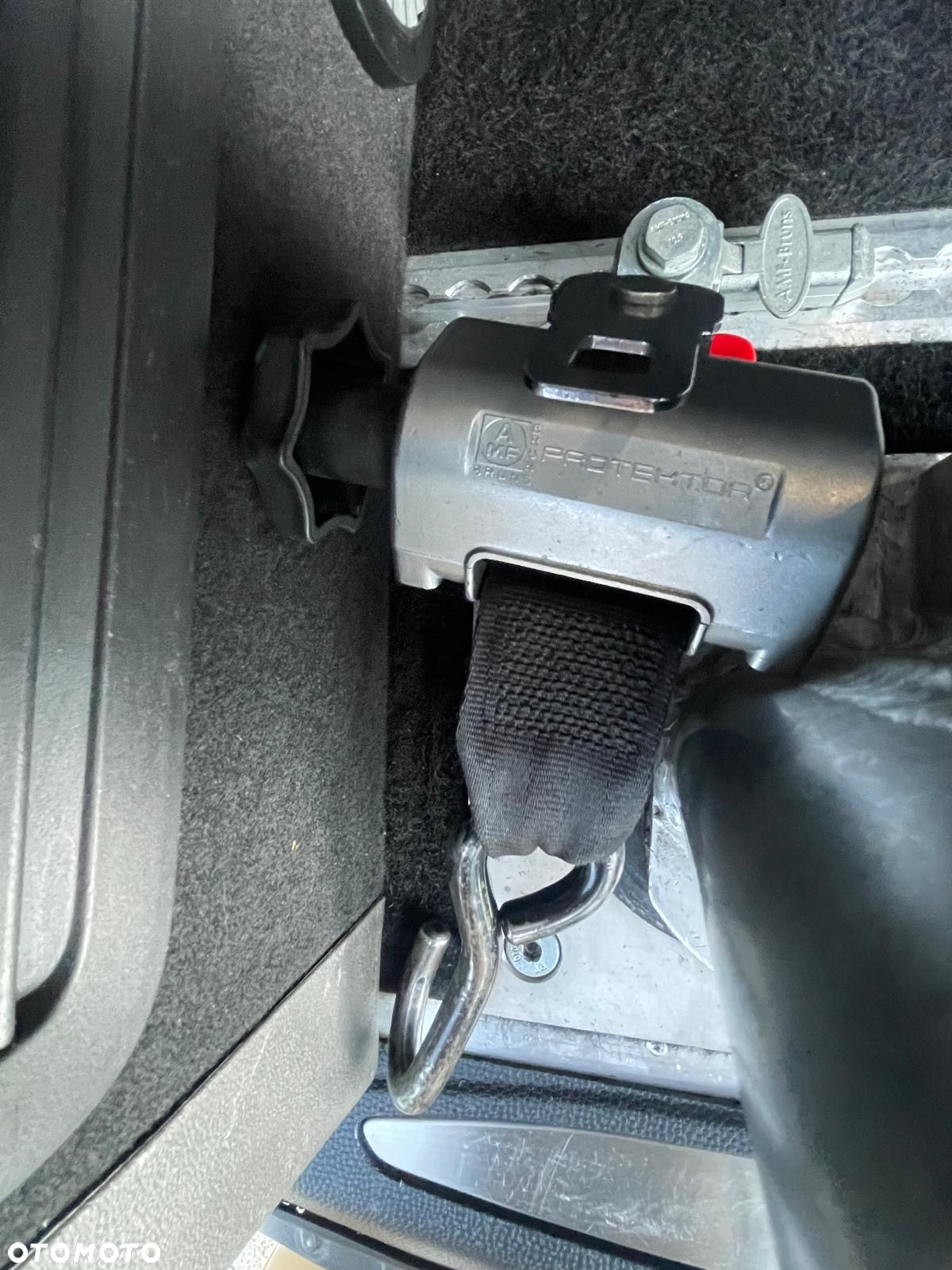 Ford Tourneo Custom 320 L2H1 VA Autm Titanium X - 30