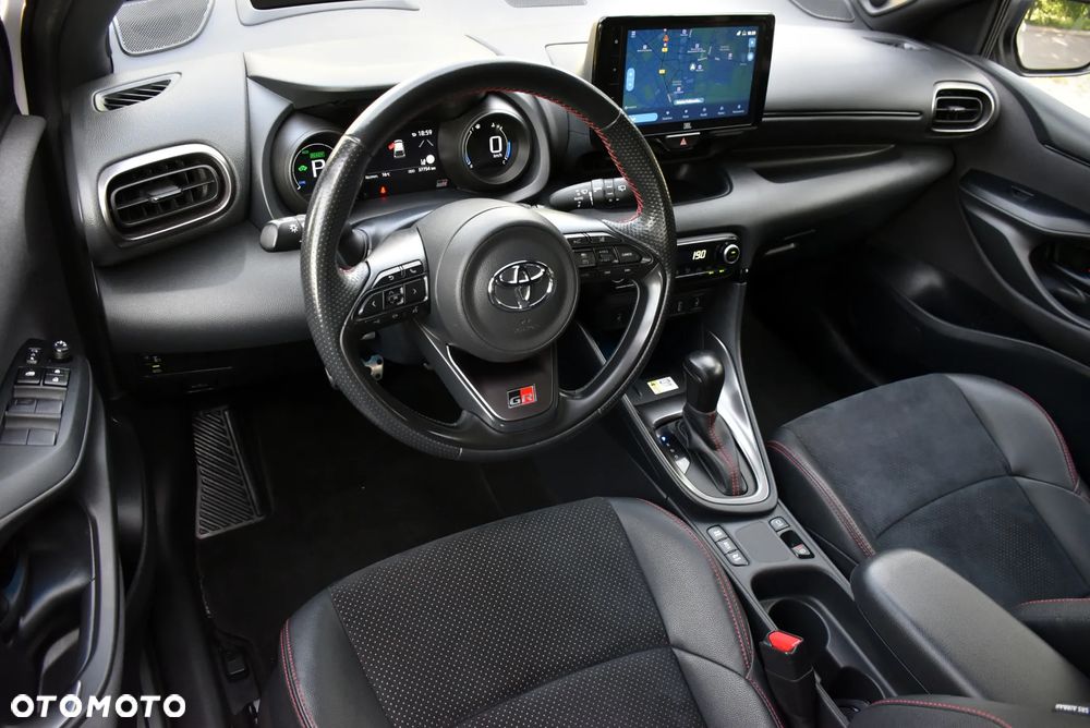 Toyota Yaris Hybrid 1.5 GR Sport - 16