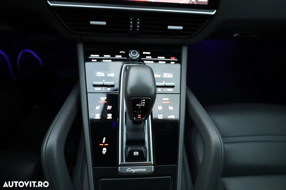 Porsche Cayenne Coupe Standard - 14