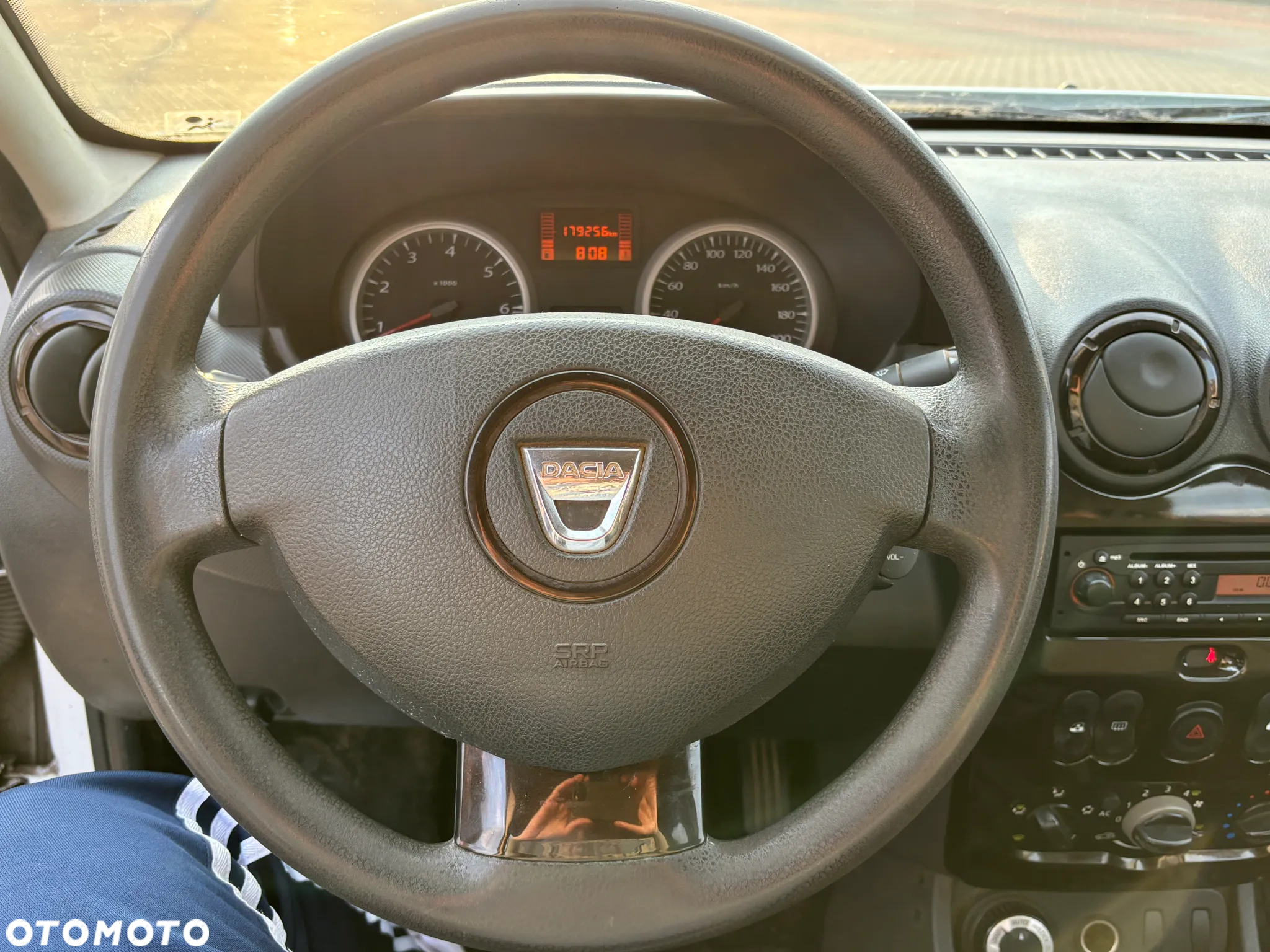 Dacia Duster 1.6 16V 4x4 - 21