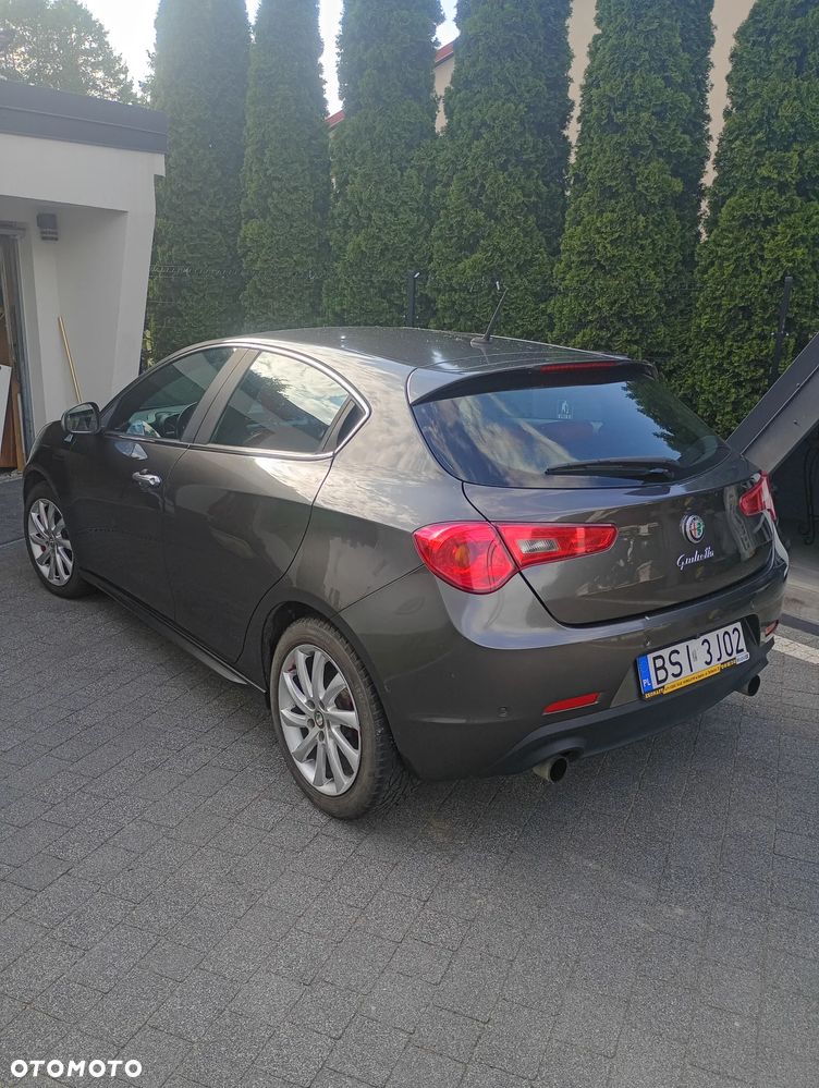 Alfa Romeo Giulietta 2.0 JTDM 16V - 32