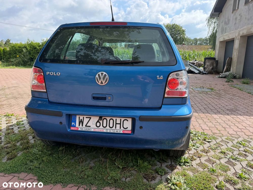Volkswagen Polo 1.4 16V Basis - 2